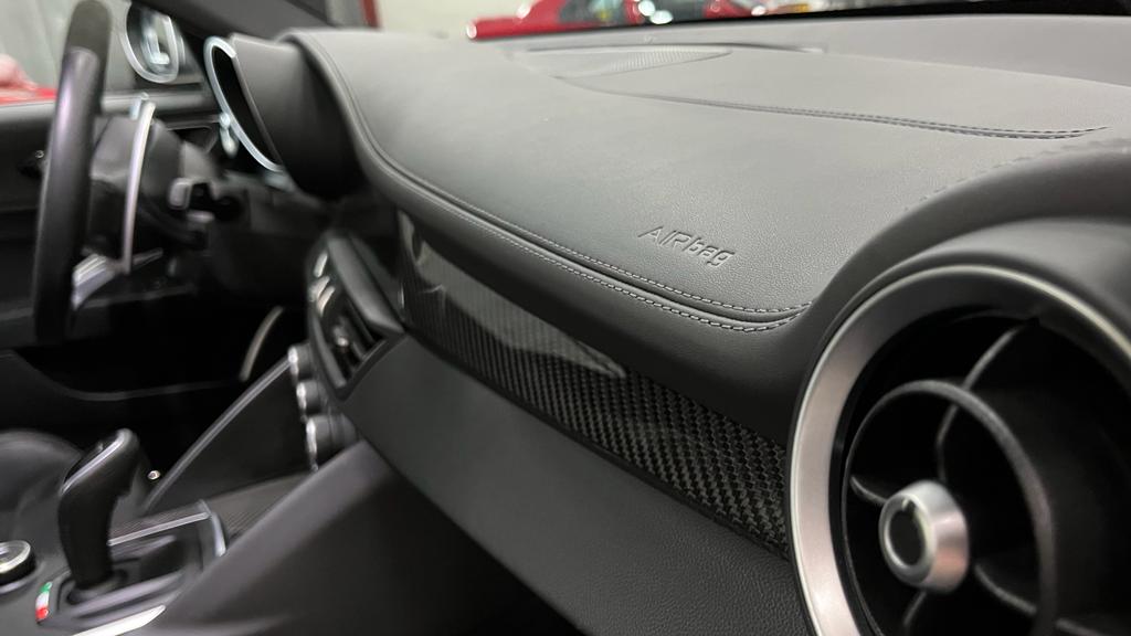 Alfa Giulia 2.0 Veloce TI Carbon Pack 2019