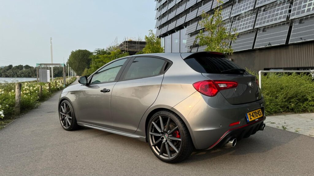 Alfa Giulietta 1.4 T-jet 2019 - 271PK - VOL in opties!