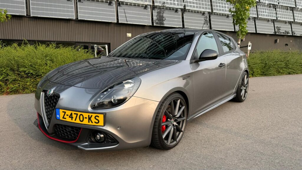 Alfa Giulietta 1.4 T-jet 2019 - 271PK - VOL in opties!