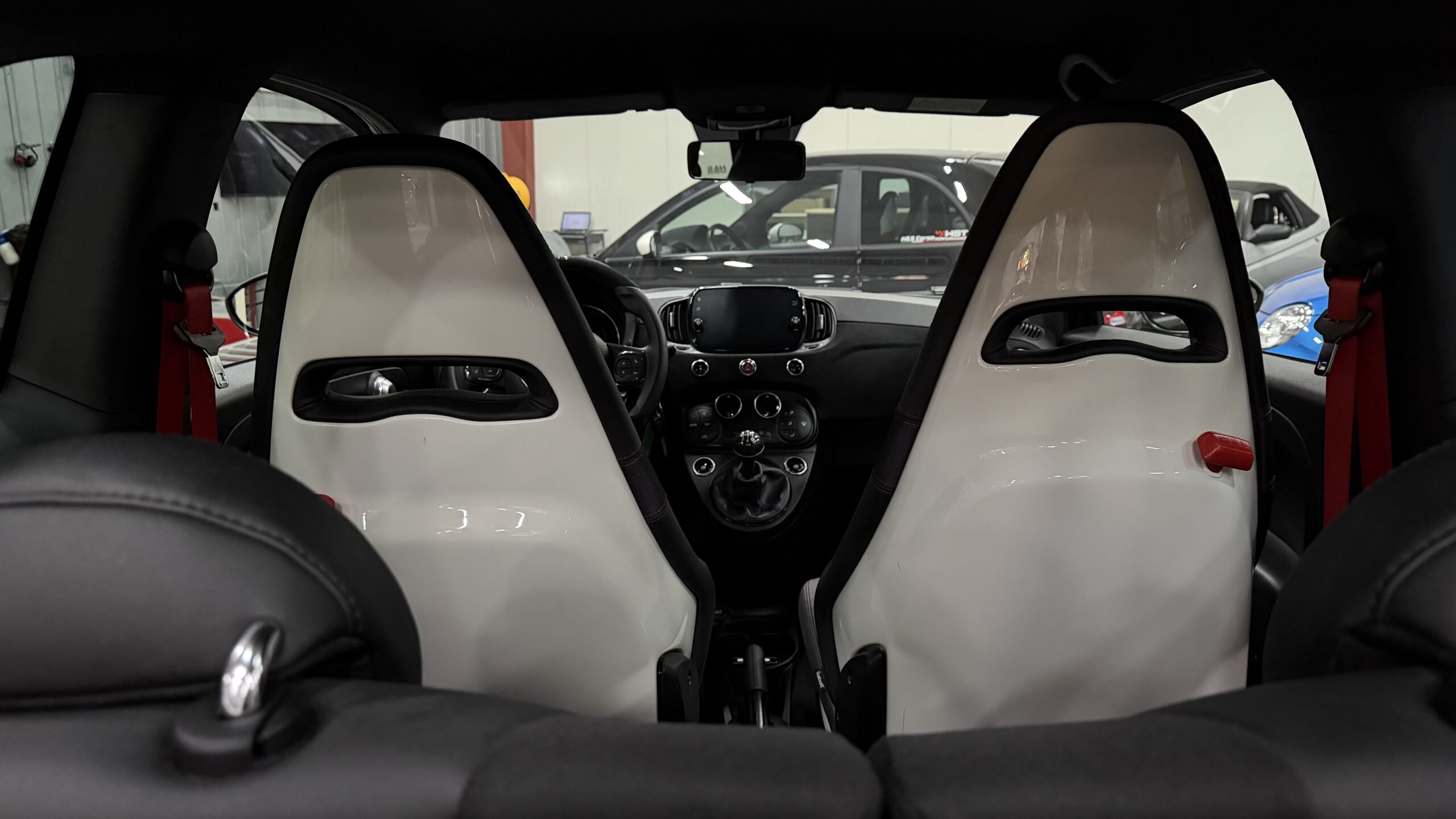 
								VERKOCHT ABARTH 695 Esseesse – One of 695 2022 full									