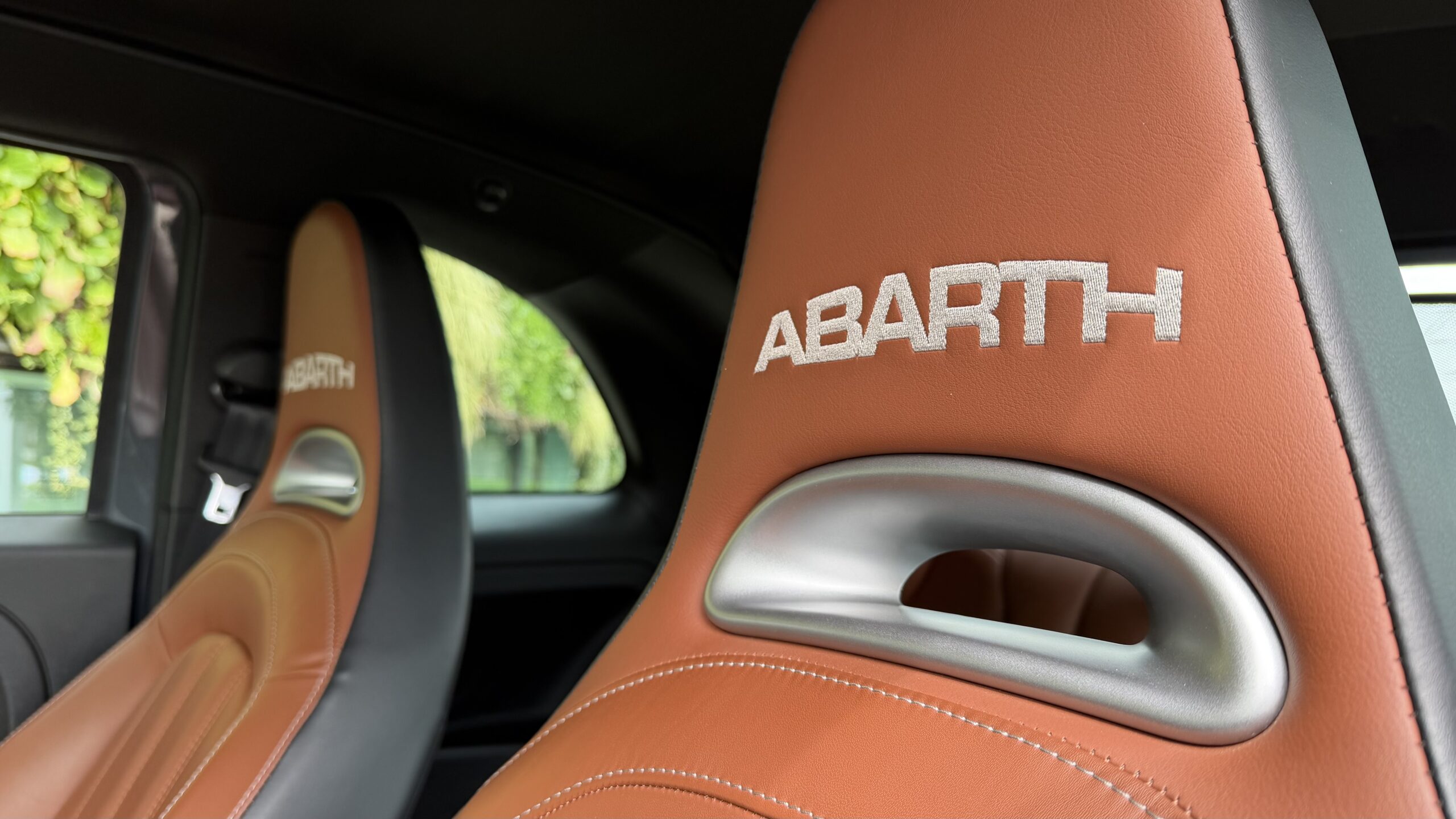 
								Abarth 595C Turismo 165PK 2020 full									